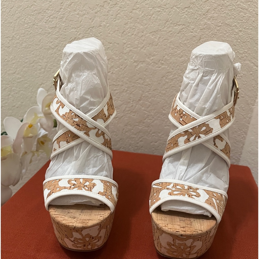 Jessica Simpson Navallo heels natural cork white floral cutout
